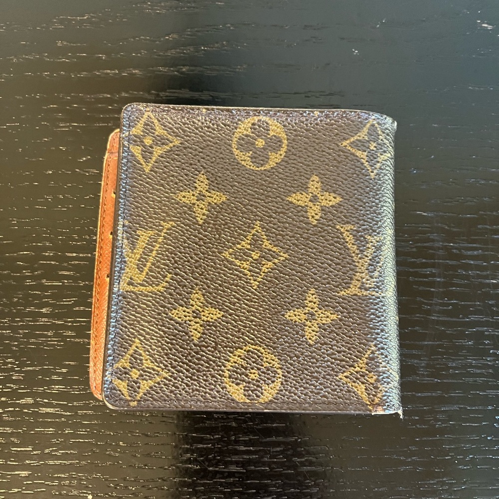 Vintage Men’s Louis Vuitton wallet